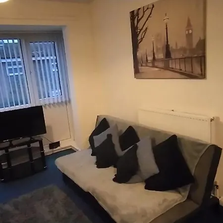 Lejlighed Leeson House In Harborne, Near Botanical Gardens, Queen Elizabeth Hospital, University, Utilita Arena, Edgbaston Cricket Ground, Cadbury World And The Mac, With Free Parking